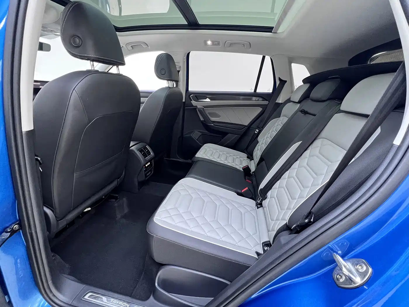 Volkswagen Tayron 2023 280TSI 2WD Luxury Plus Advanced Edition фото 23