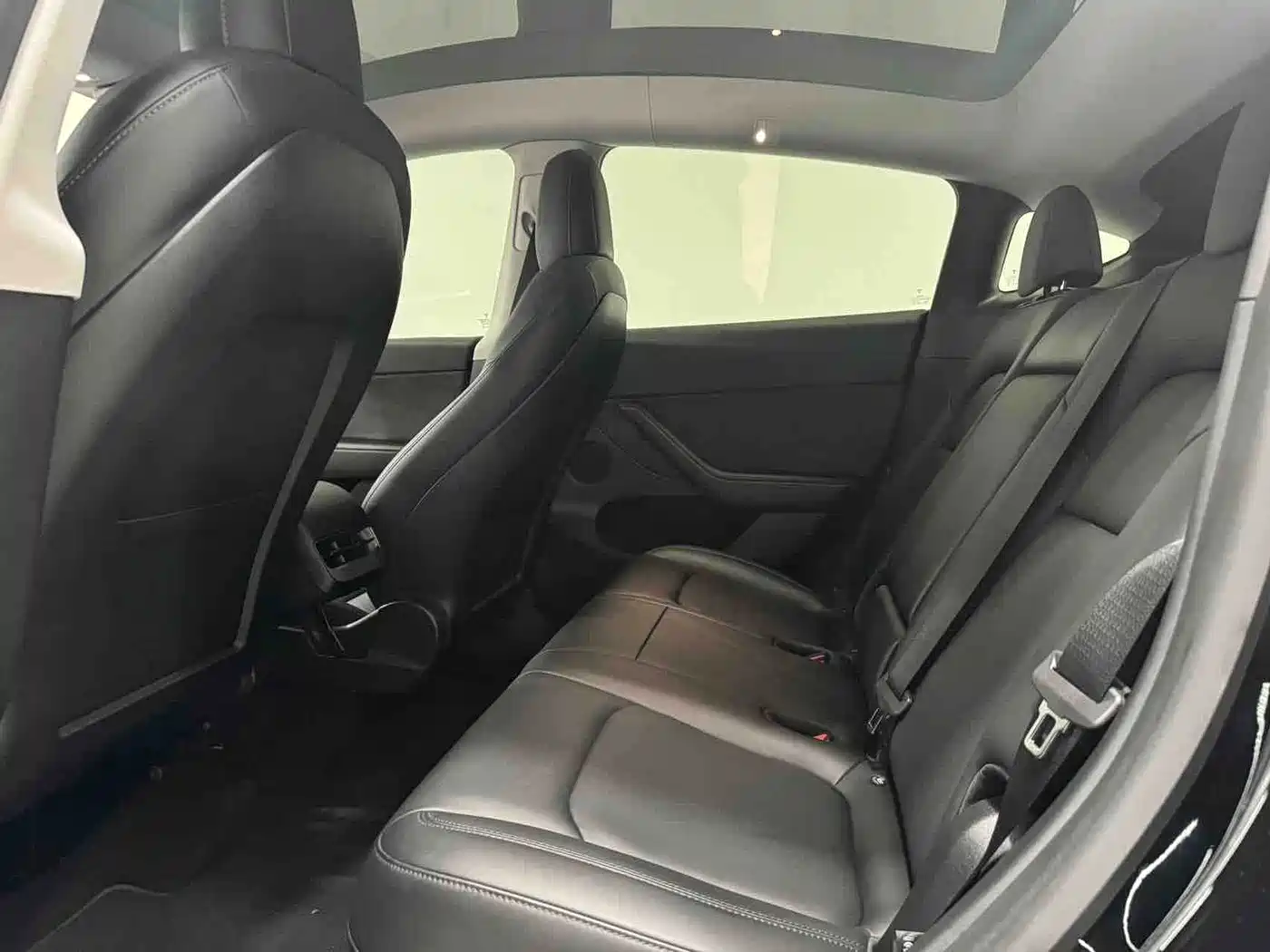 Фото 9 - Tesla Model Y