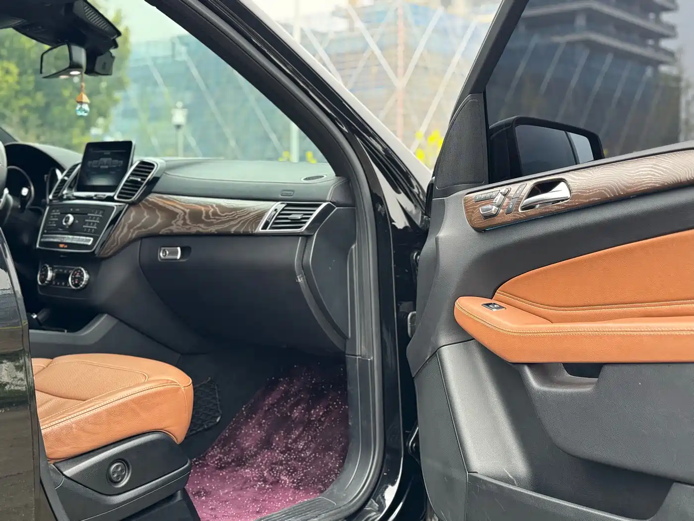 Mercedes-Benz GLS 2018 GLS 400 4MATIC Luxury фото 12