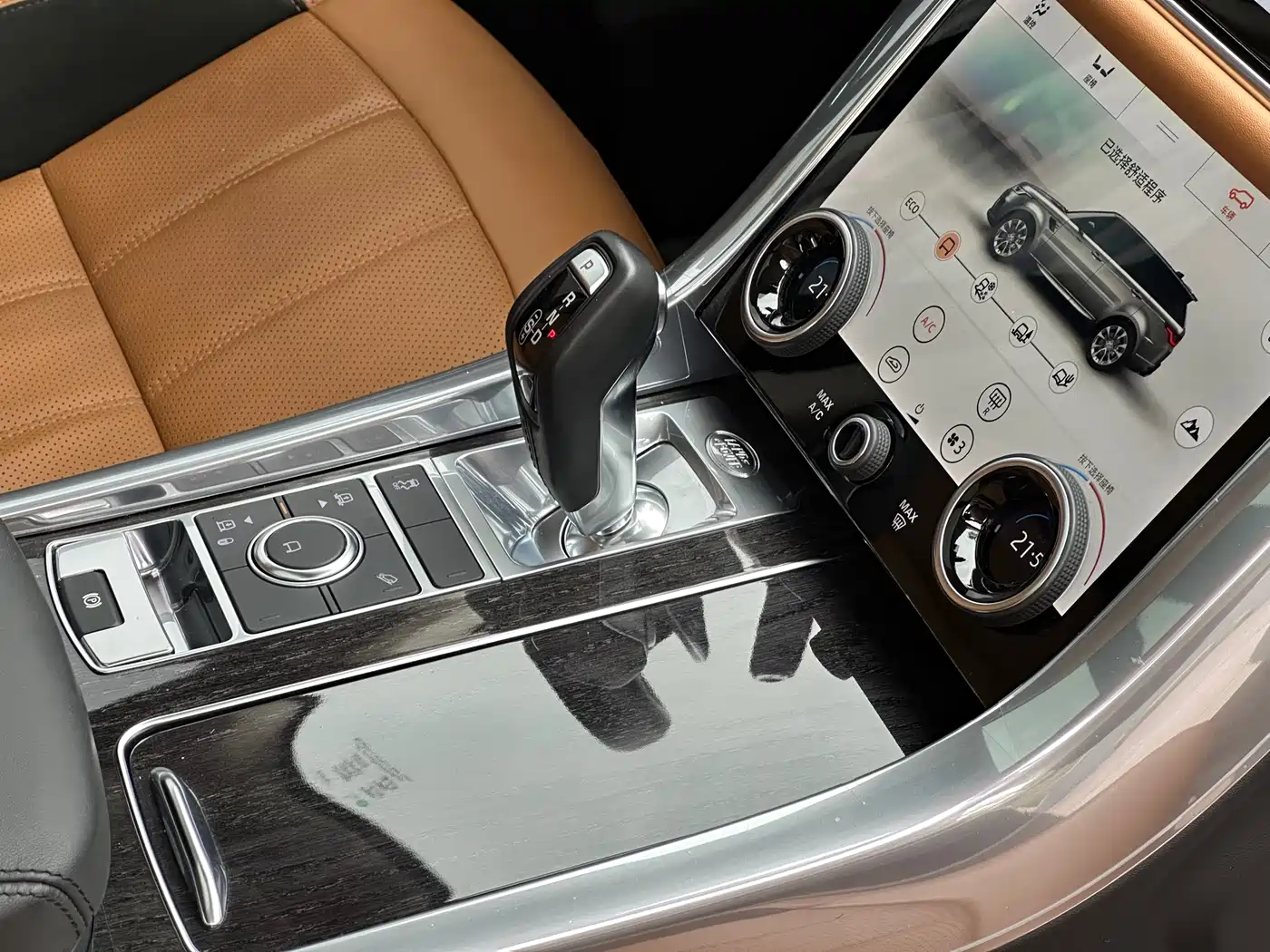 Land Rover Range Rover Sport 2021 3.0 L6 Gloss Black Edition фото 5
