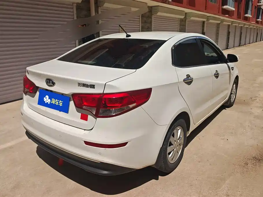 Kia K2 2015 Sedan 1.4L MT GLS фото 3