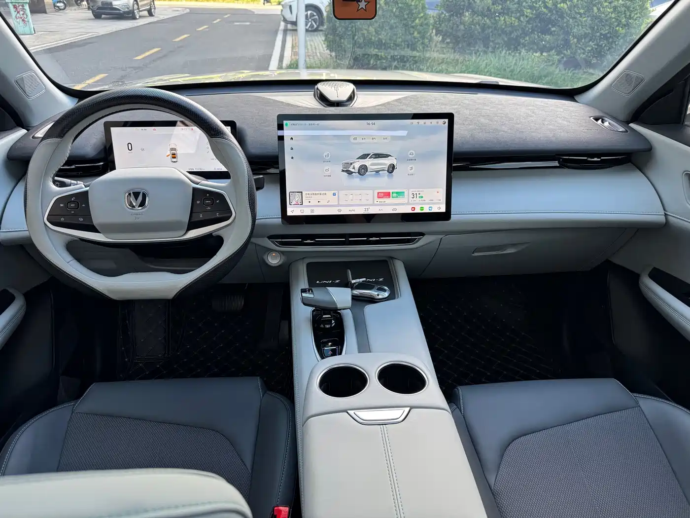Changan UNI-Z 2025 2025 1.5T Luxury Edition