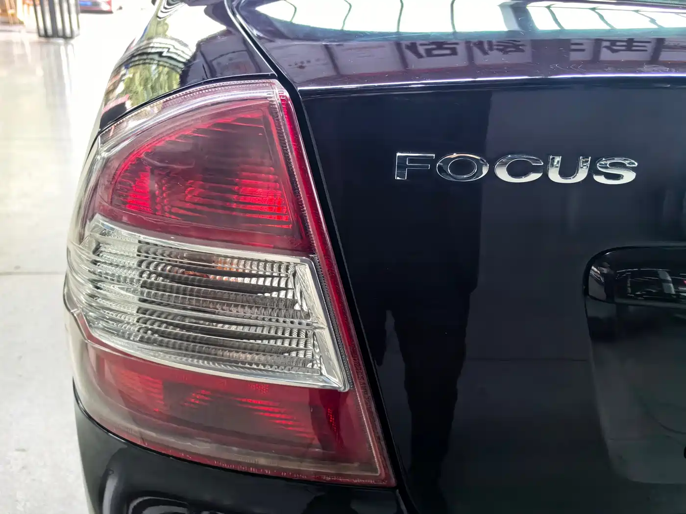 Ford Focus 2011 2011 Sedan 1.8L Automatic Fashion