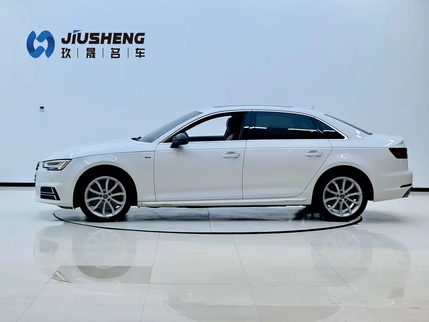 Audi A4L 2018 30th Anniversary 45 TFSI quattro Personality Sport фото 3