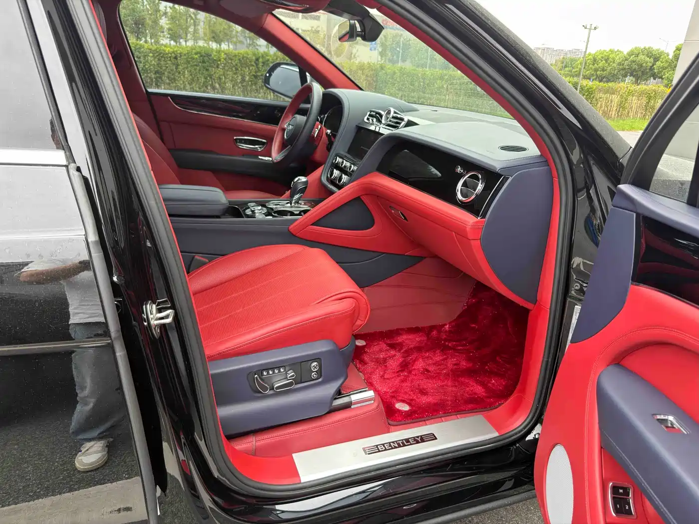 Bentley Bentayga 2025 2024 4.0T V8 Long Wheelbase