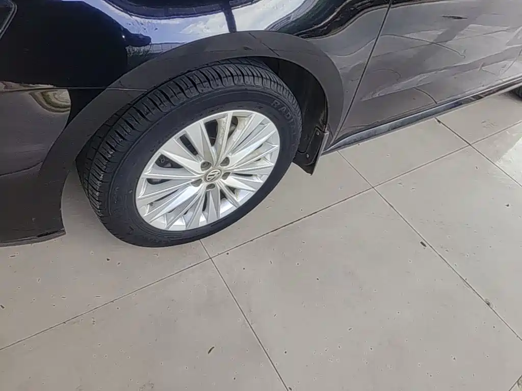 Фото 23 - Volkswagen Lavida