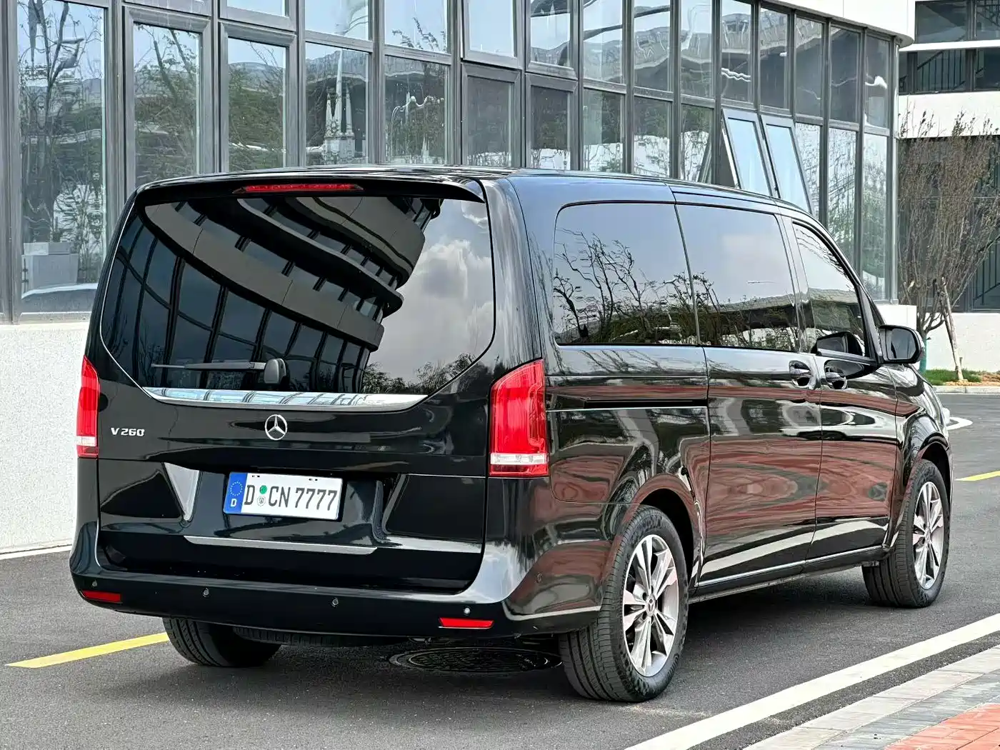 Mercedes-Benz V-Class 2018 V 260 Navigator Edition China VI фото 5