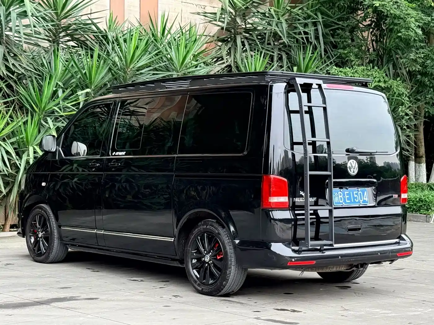 Фото 4 - Volkswagen Multivan