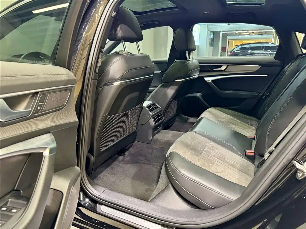 Audi A6L 2022 45 TFSI Premium Dynamic фото 27