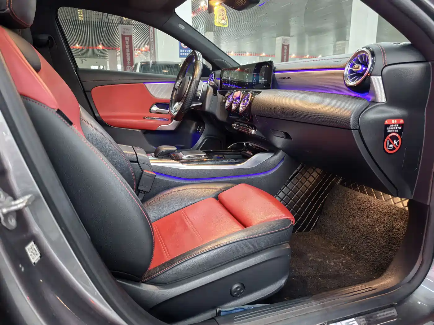 Mercedes-Benz A-Class AMG 2020 AMG A 35 L 4MATIC фото 10