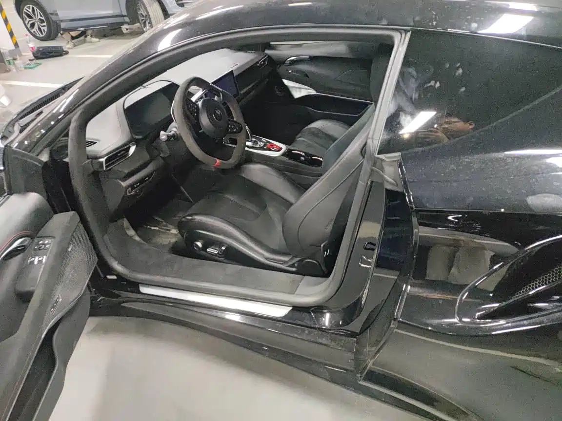 Lotus Cars EMIRA 2021 2.0T DCT First Edition фото 6