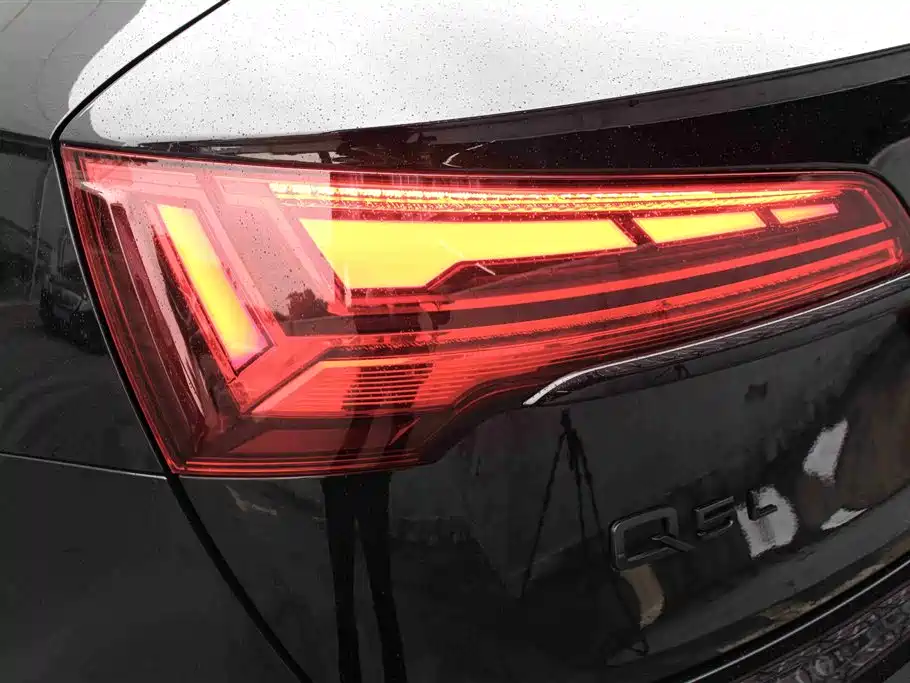 Audi Q5L 2024 Model 40 TFSI Luxury Dynamic фото 10