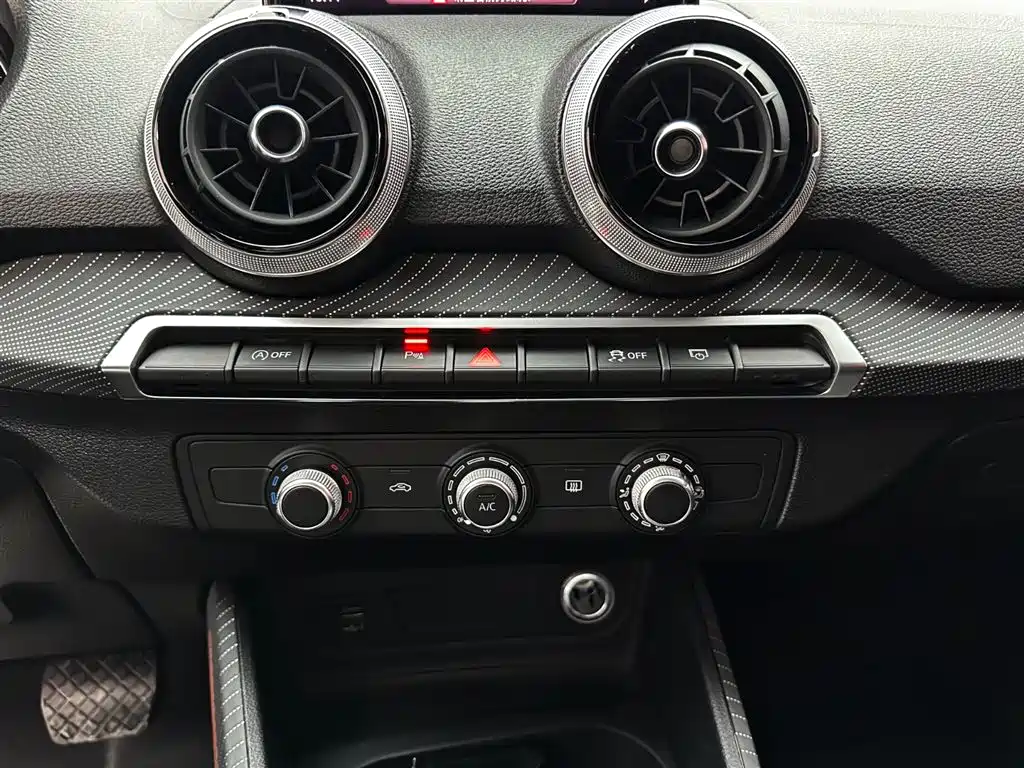 Audi Q2L 2022 35 TFSI Progressive Dynamic фото 15