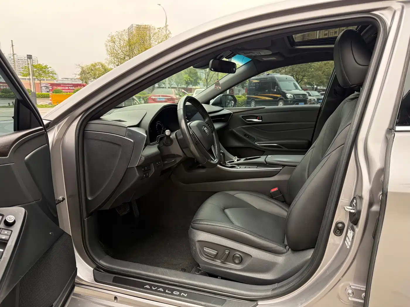 Toyota Avalon 2019 2.0L XLE Premium Edition (China VI) фото 7