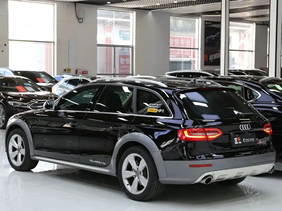 Audi A4 (Import) 2015 2014 40 TFSI allroad quattro plus