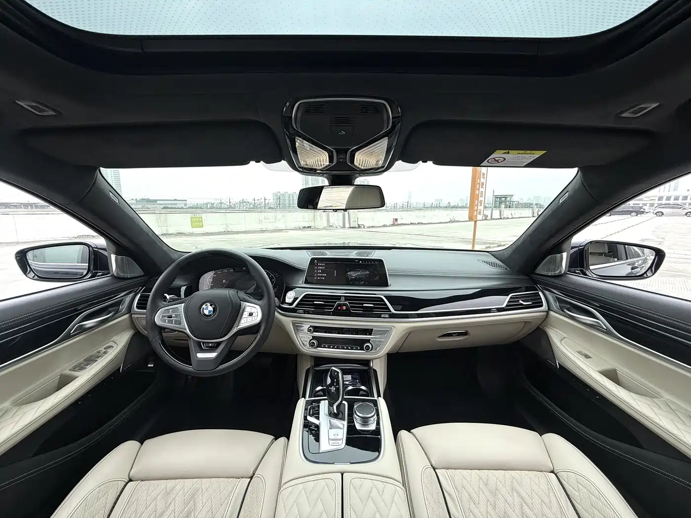 BMW 7 Series 2019 Facelift 740Li xDrive Executive Luxury Package фото 9