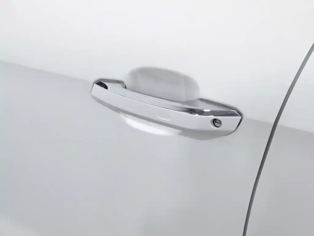 Фото 18 - Audi A4L