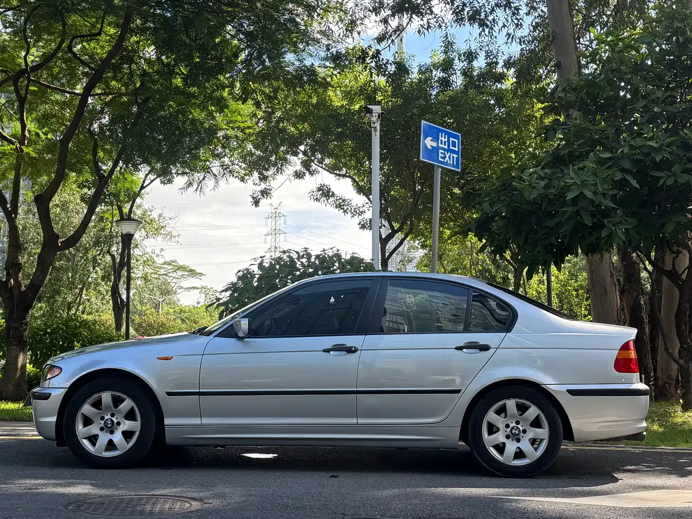BMW 3 Series 2005 2004 318i