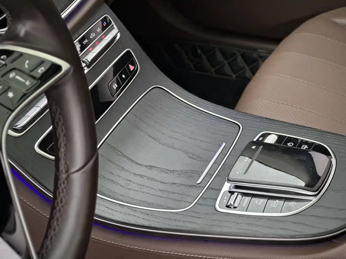 Mercedes-Benz E-Class 2023 E 300 L Luxury фото 9
