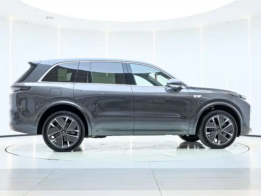 Li Auto IDEAL L8