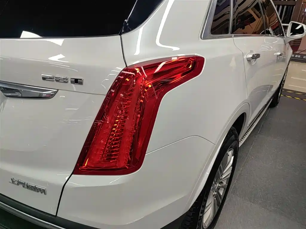 Cadillac XT5 2018 28T 4WD Luxury фото 8