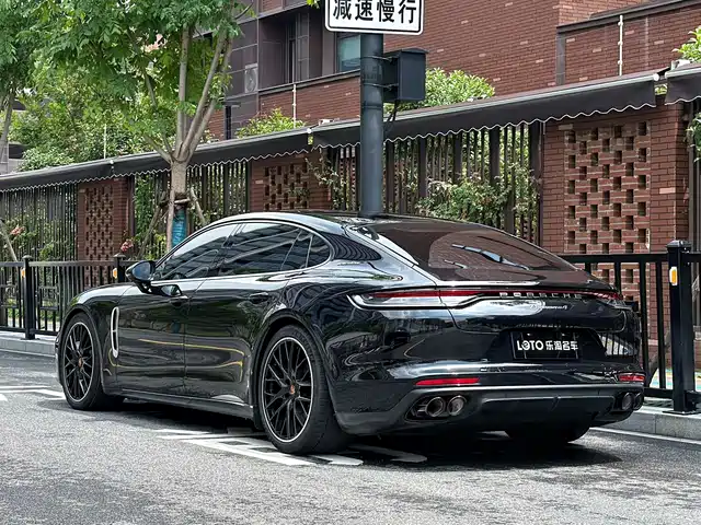 Porsche Panamera 2023 Panamera 4 Executive Long Wheelbase 2.9T — фото 5