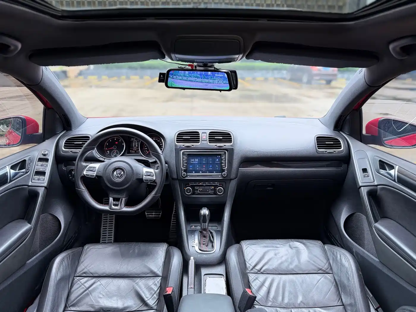 Volkswagen Golf GTI 2012 2.0TSI GTI фото 5