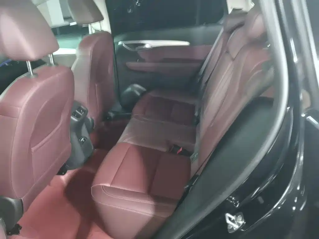 Buick Envision Plus 2025 2025 Enclave Plus 28T 2WD Platinum Edition