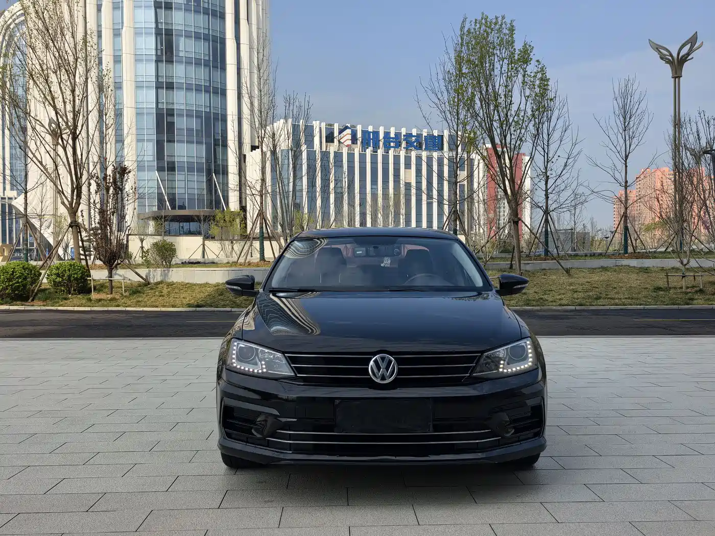 Volkswagen Sagitar 2018 280TSI DSG Spark Edition фото 2