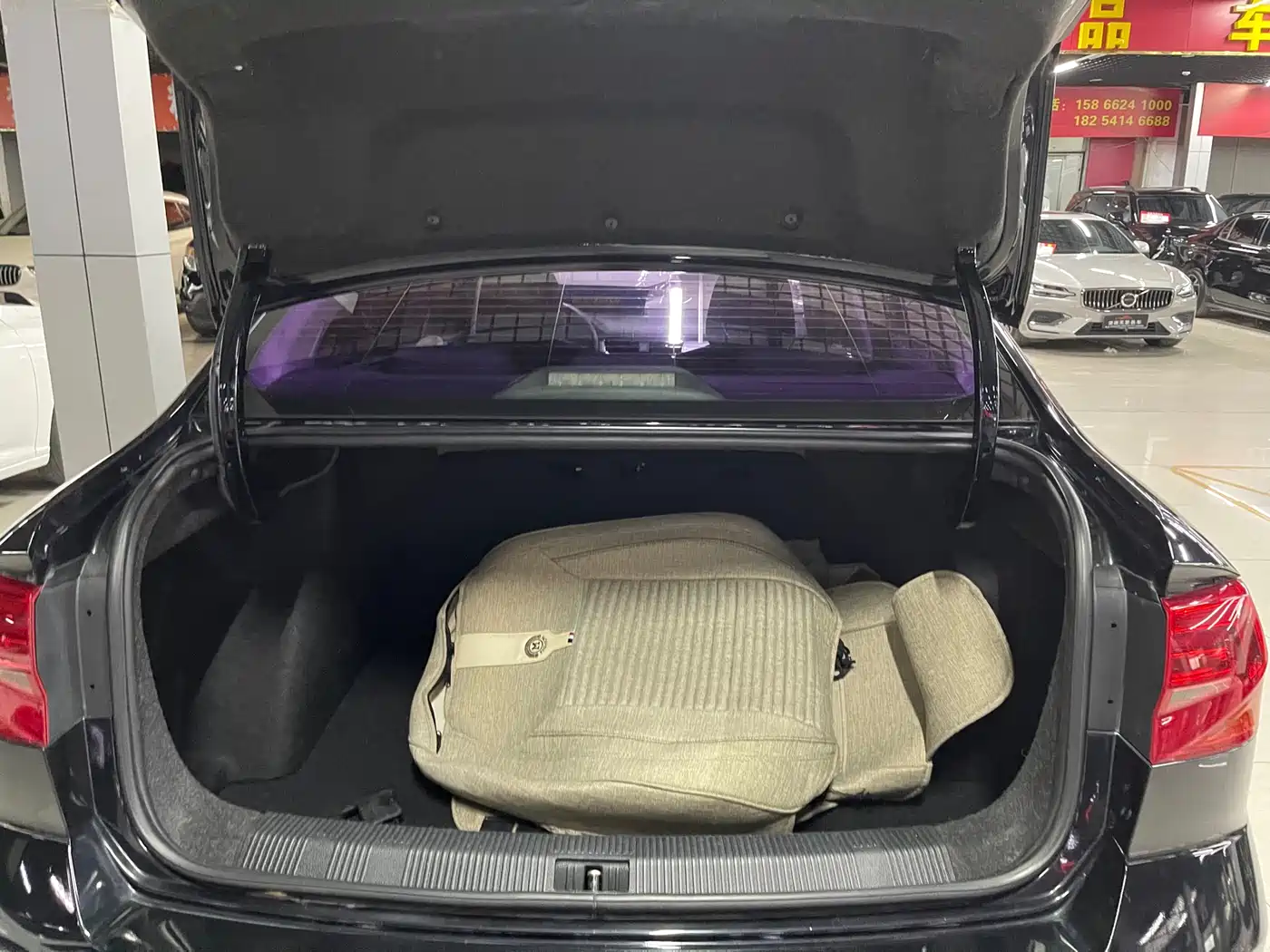 Volkswagen Bora 2016 Model 1.6L Automatic Fashion фото 8