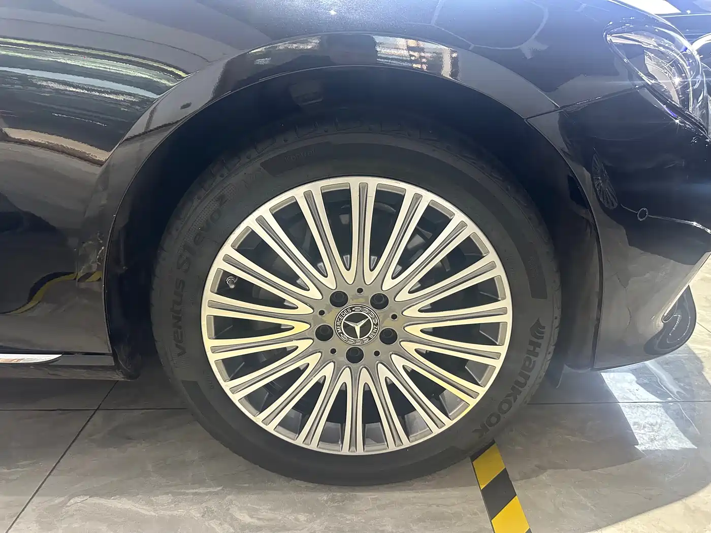 Mercedes-Benz E-Class 2020 E 300 L Luxury Model фото 18