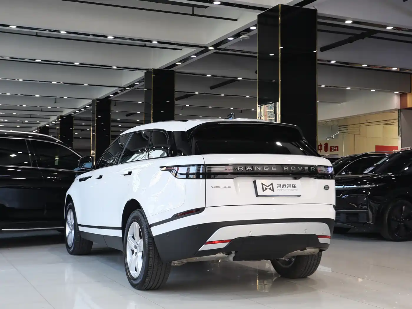 Land Rover Range Rover Velar 2024 S фото 15