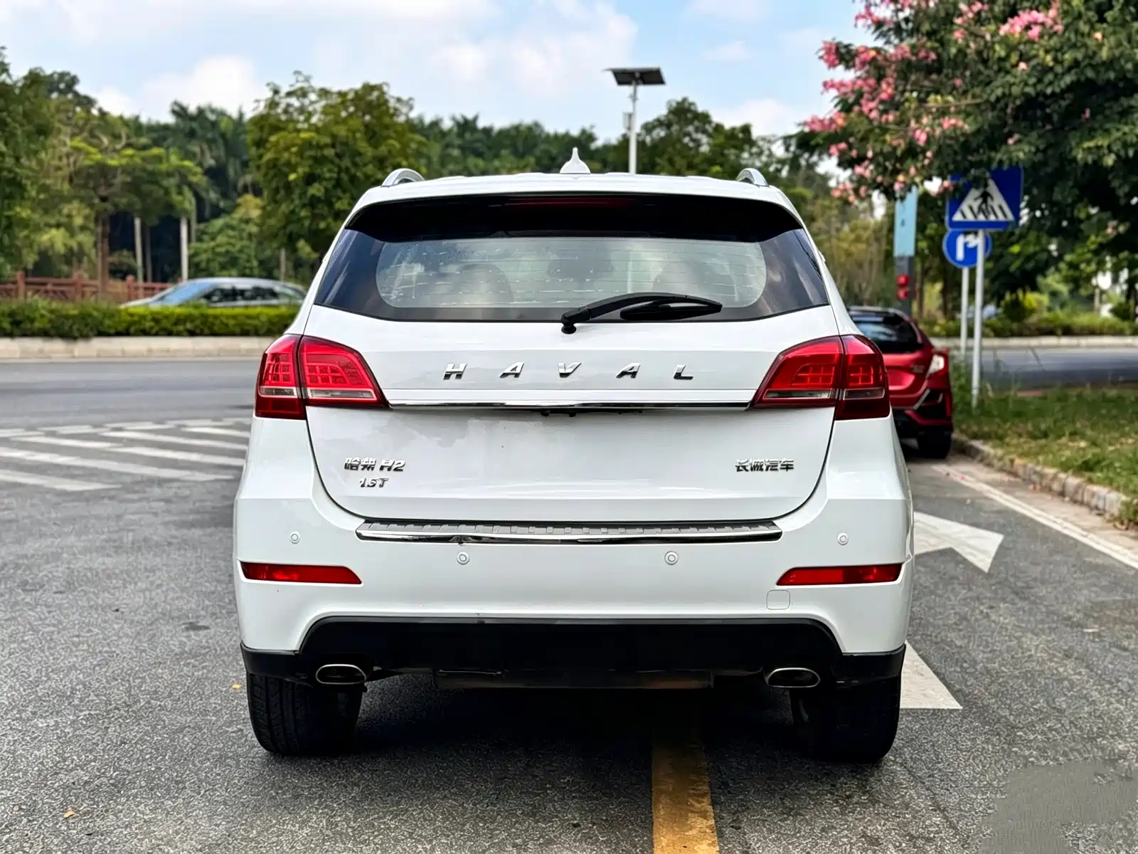 Фото 8 - Haval H2