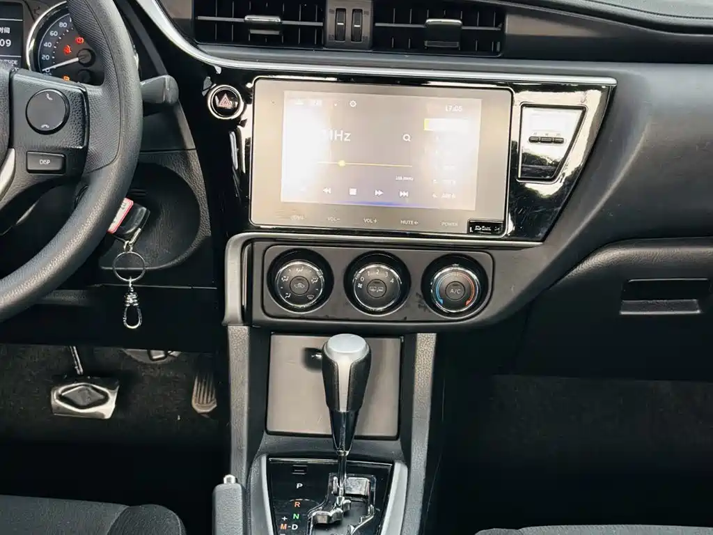 Toyota Corolla 2018 1.2T S-CVT GL-i Smart Shine Edition фото 18