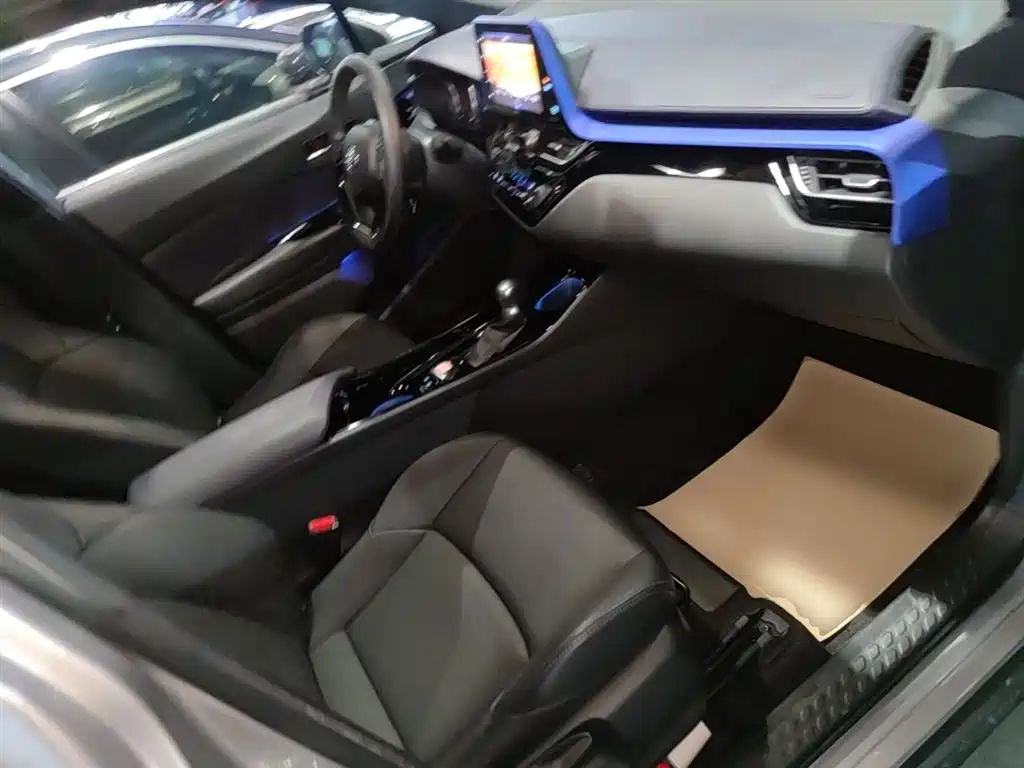 Toyota IZOA 2018 2.0L Speed Edition China VI фото 25