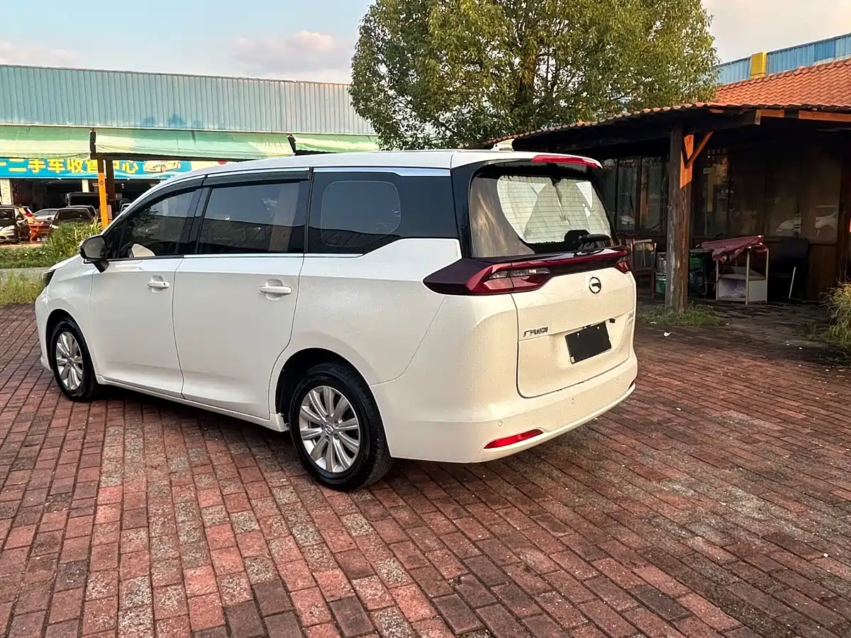 GAC Trumpchi Trumpchi M6 2019 270T Automatic Luxury (7-seater) China V фото 5