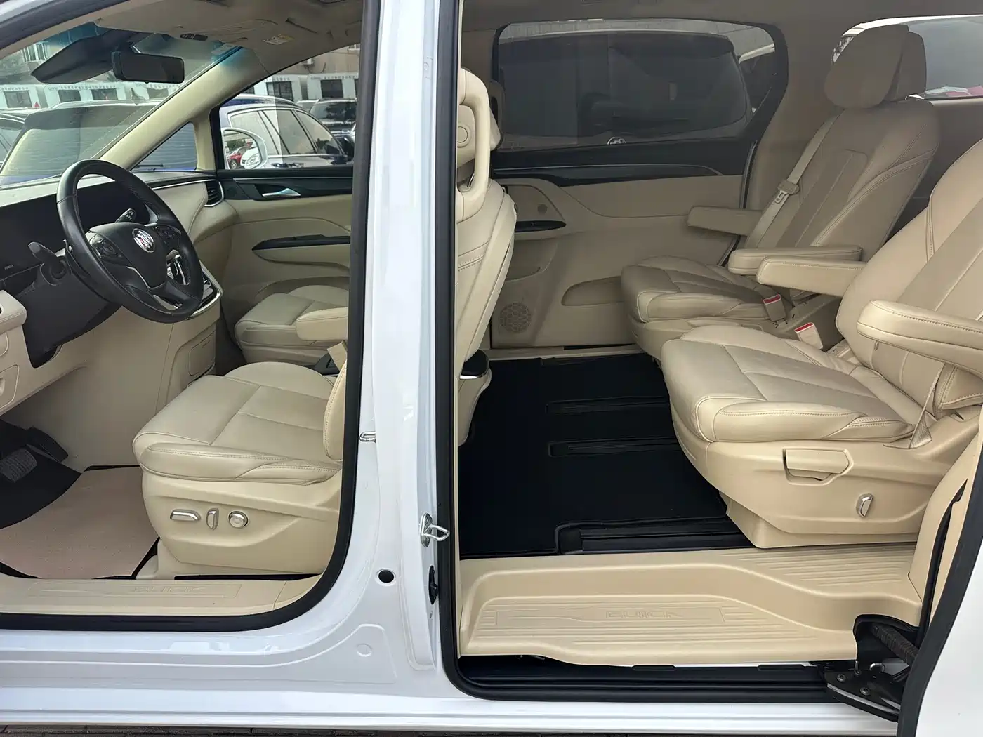 Buick GL8 2022 ES Landmark 653T Premium фото 10