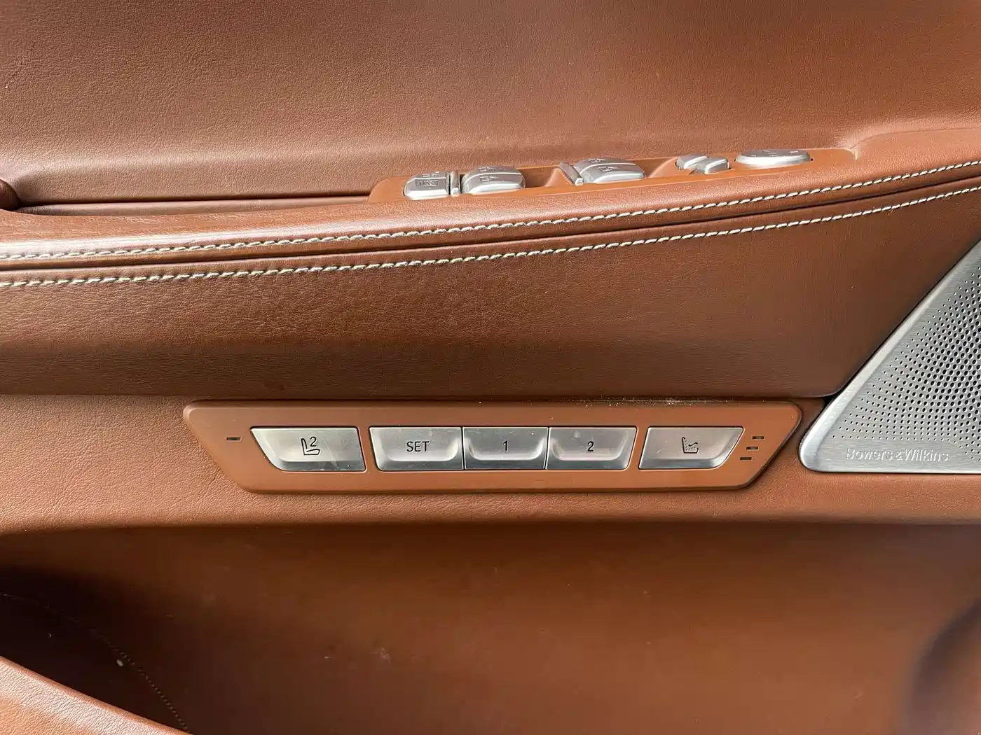 BMW 7 Series 2017 750Li xDrive Personalized Custom Edition 5-Seater фото 22