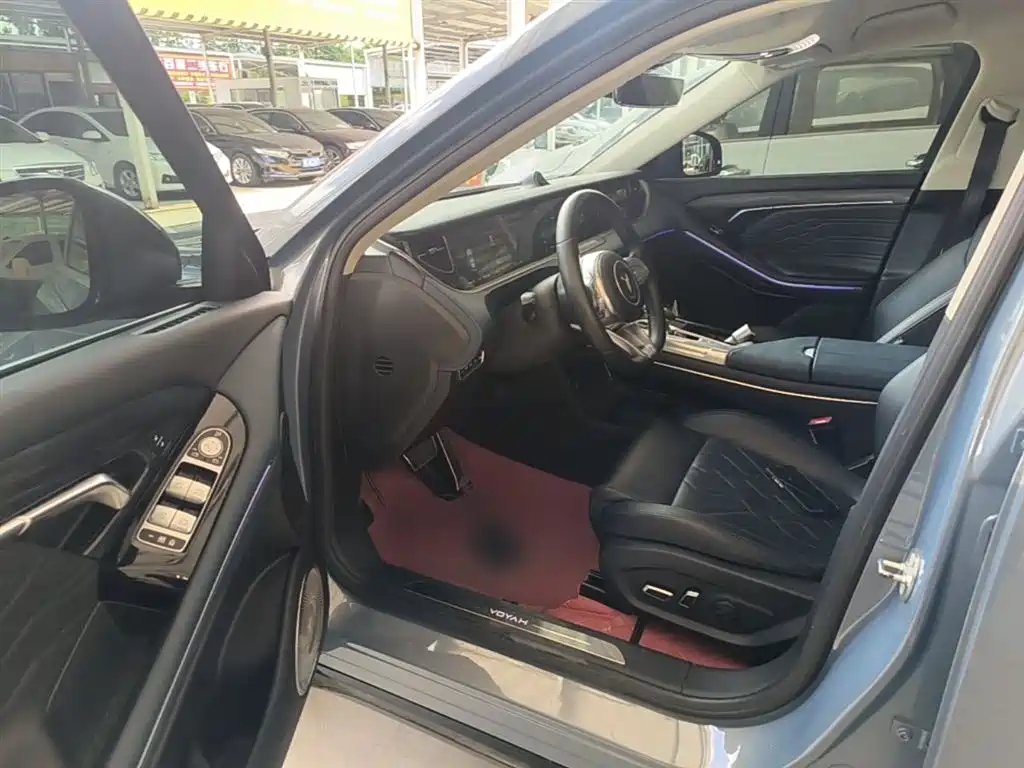 Voyah Auto VOYAH FREE 2021 AWD Standard Range Extender Exclusive Luxury Package фото 16