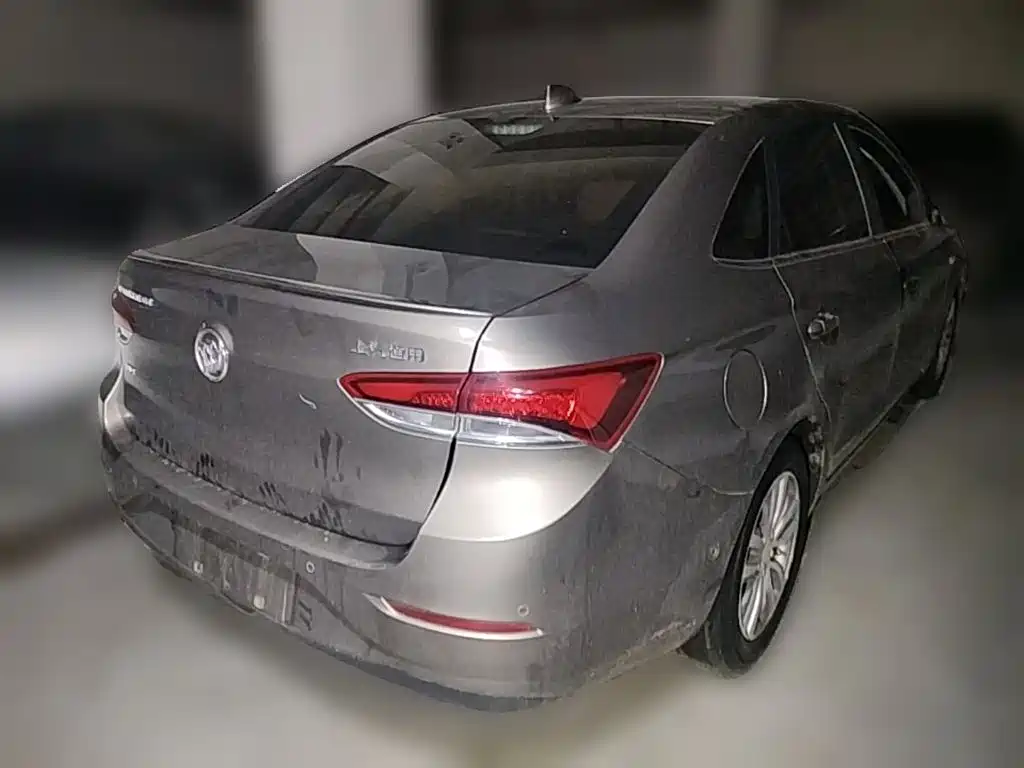 Фото 10 - Buick Excelle
