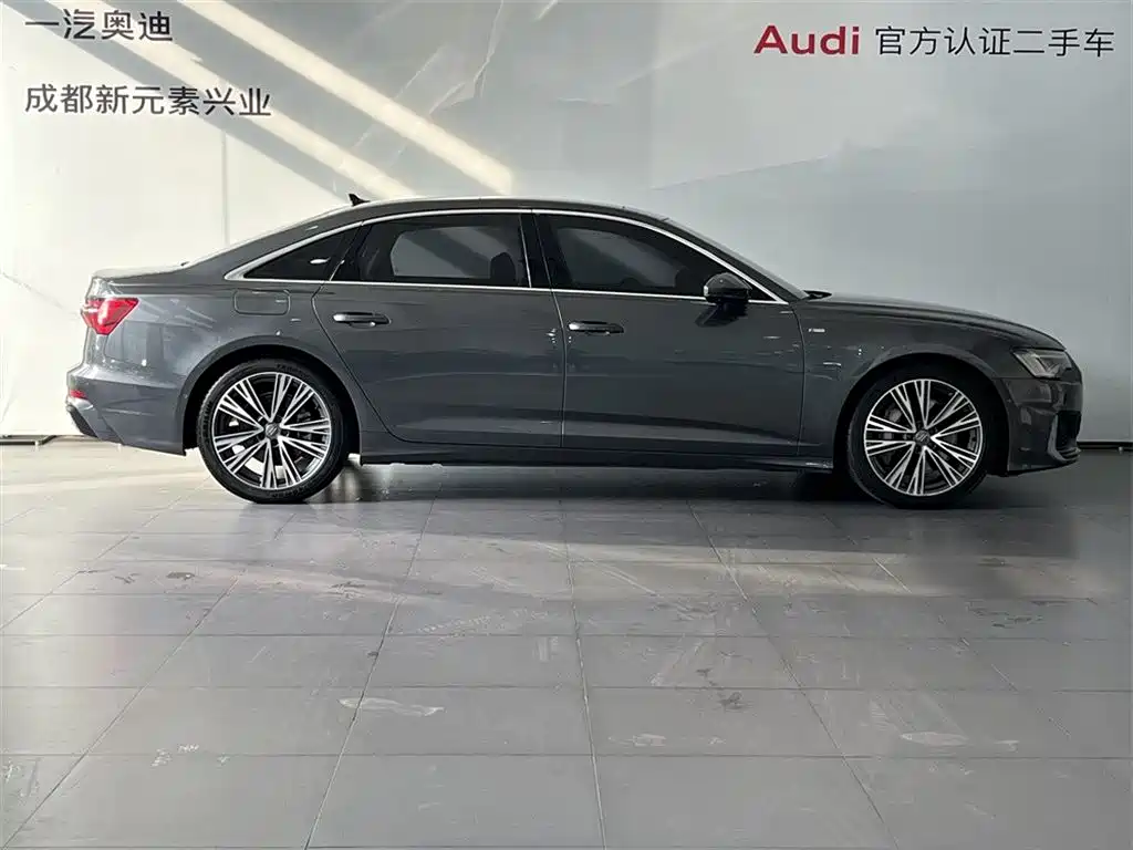 Audi A6L 2020 55 TFSI quattro Exclusive Dynamic фото 3