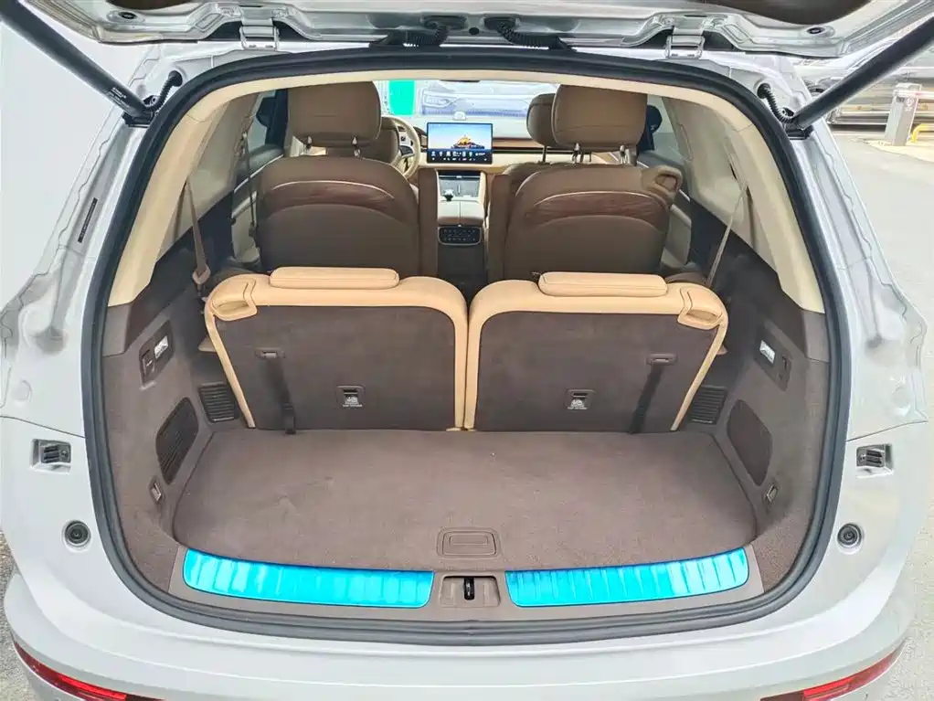 AITO Wenjie AITO M7 2024 1.5T Smart AWD Max 6-Seater фото 9