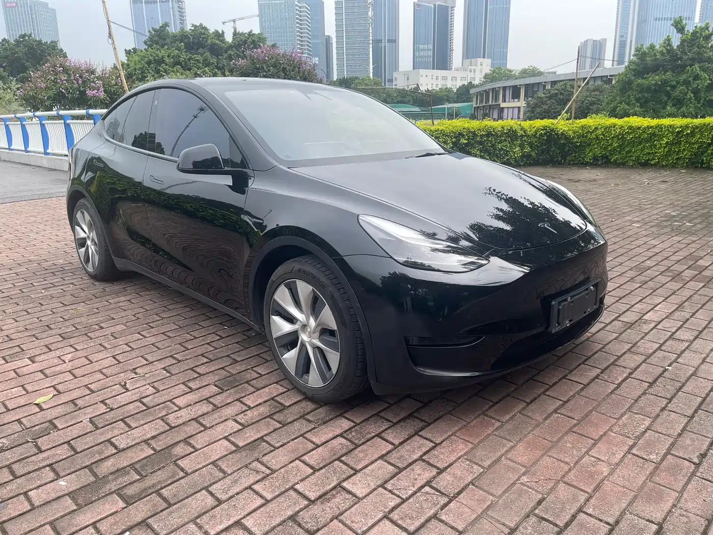 Фото 3 - Tesla Model Y