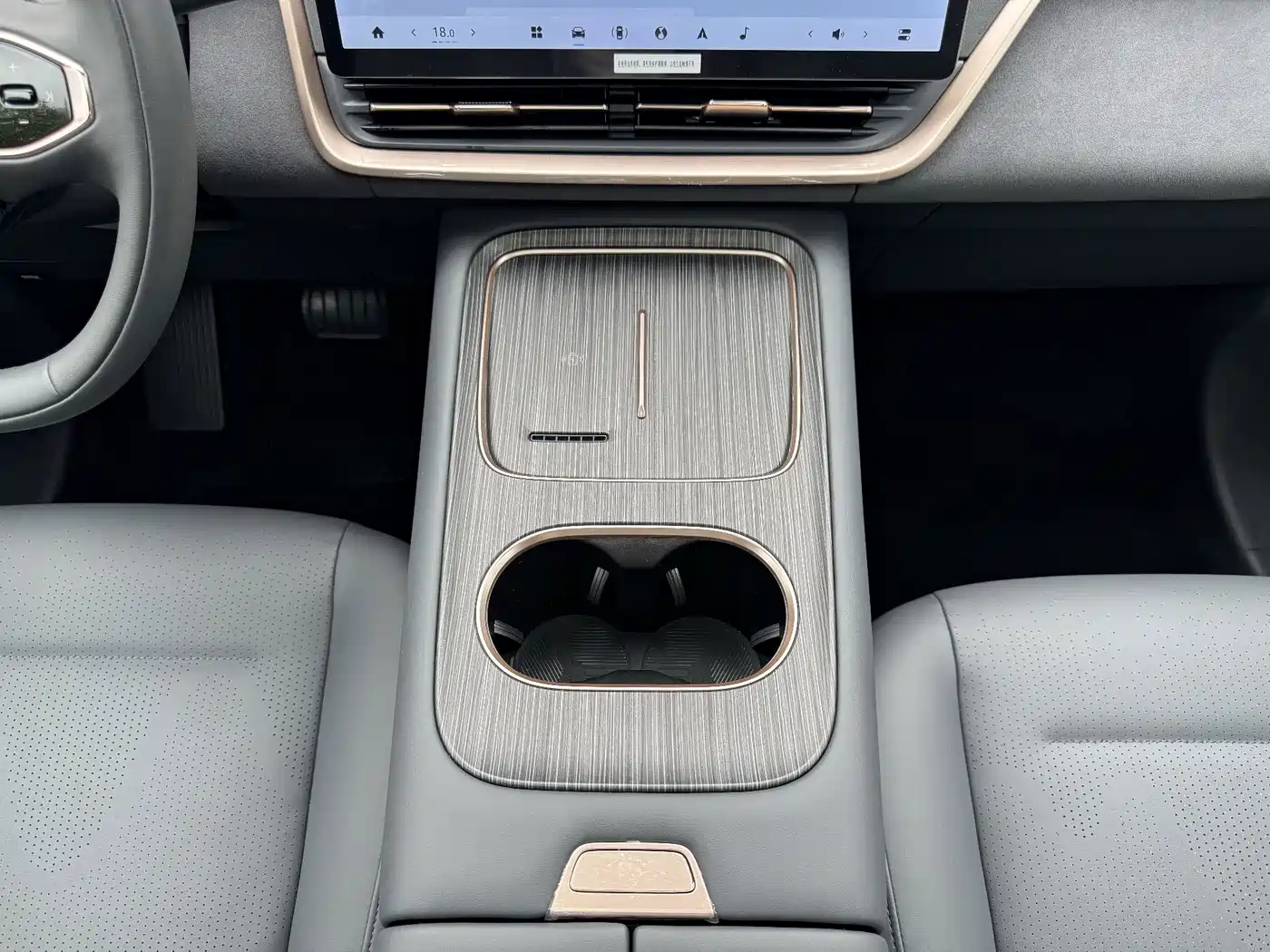Dongfeng Yipai eπ008 2025 2024 210Max Range Extender 6-Seater