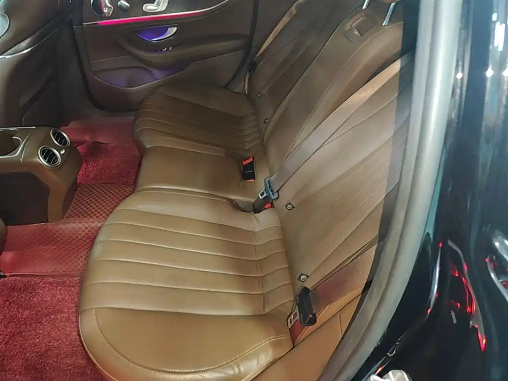 Mercedes-Benz E-Class 2020 E 300 L Luxury Model фото 17
