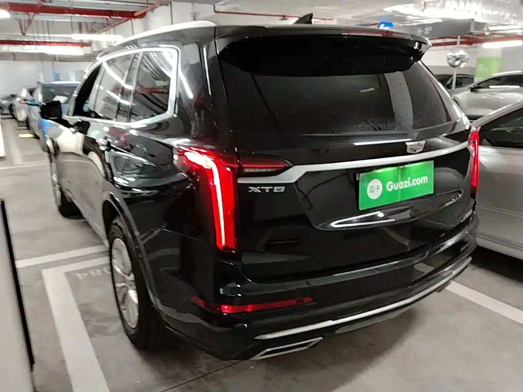 Фото 5 - Cadillac XT6