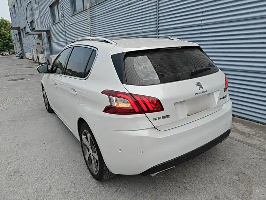 Фото 5 - Peugeot 308S
