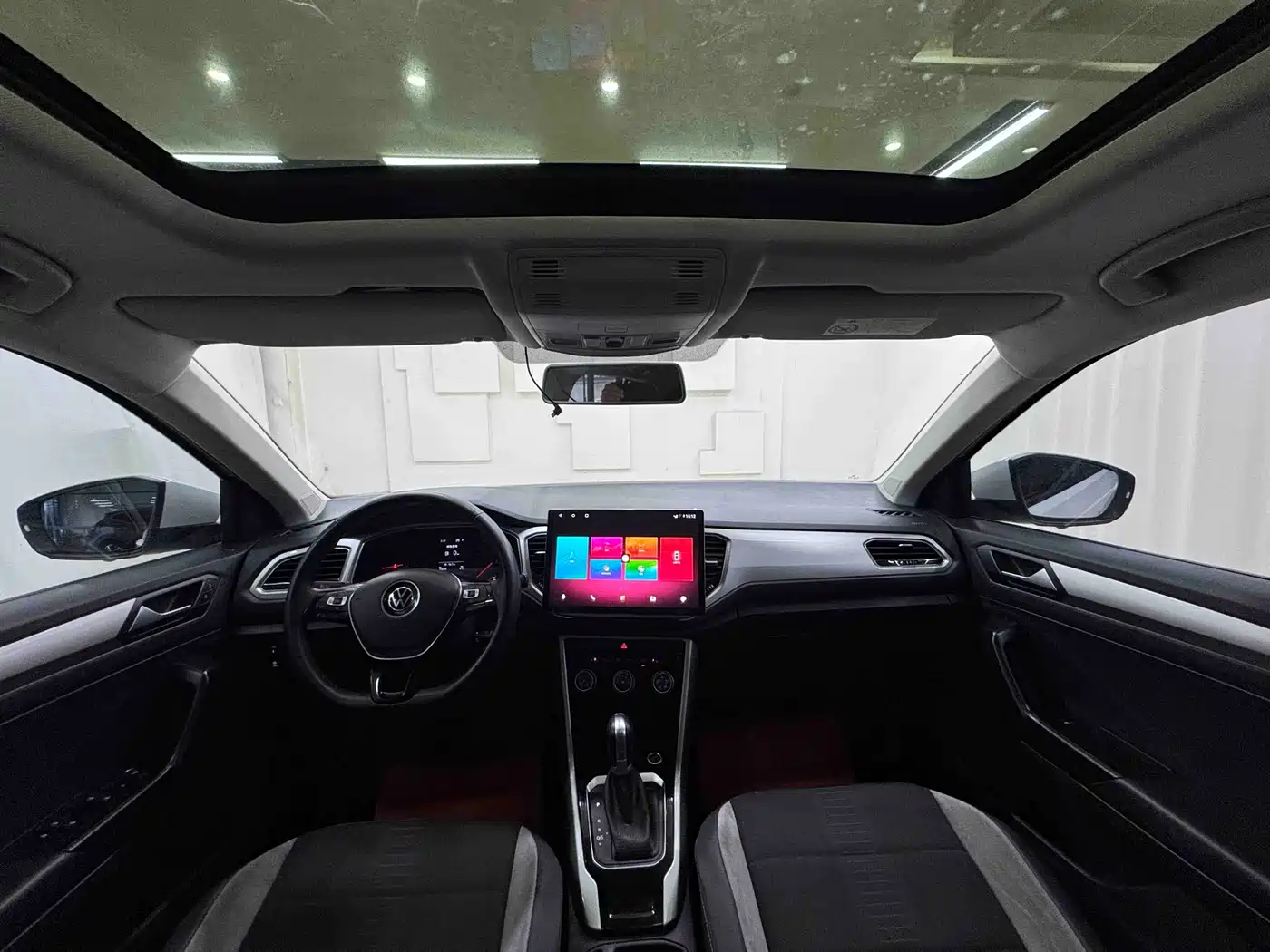 Volkswagen T-ROC 2022 280TSI DSG 2WD Elite PLUS фото 17