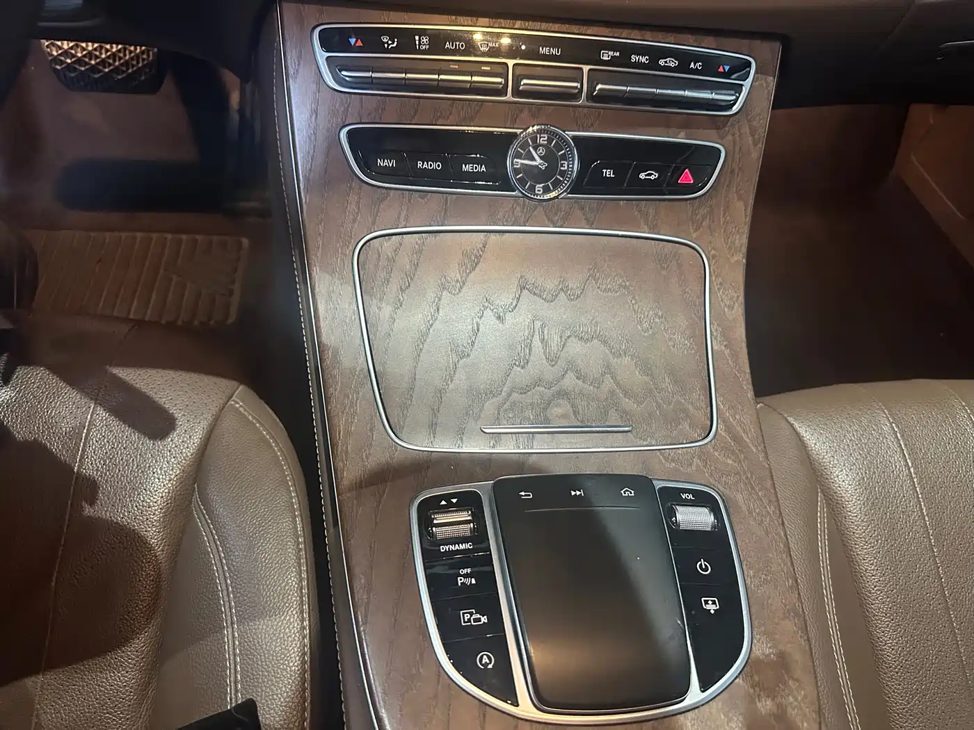 Mercedes-Benz E-Class 2020 E 300 L Luxury Model фото 14