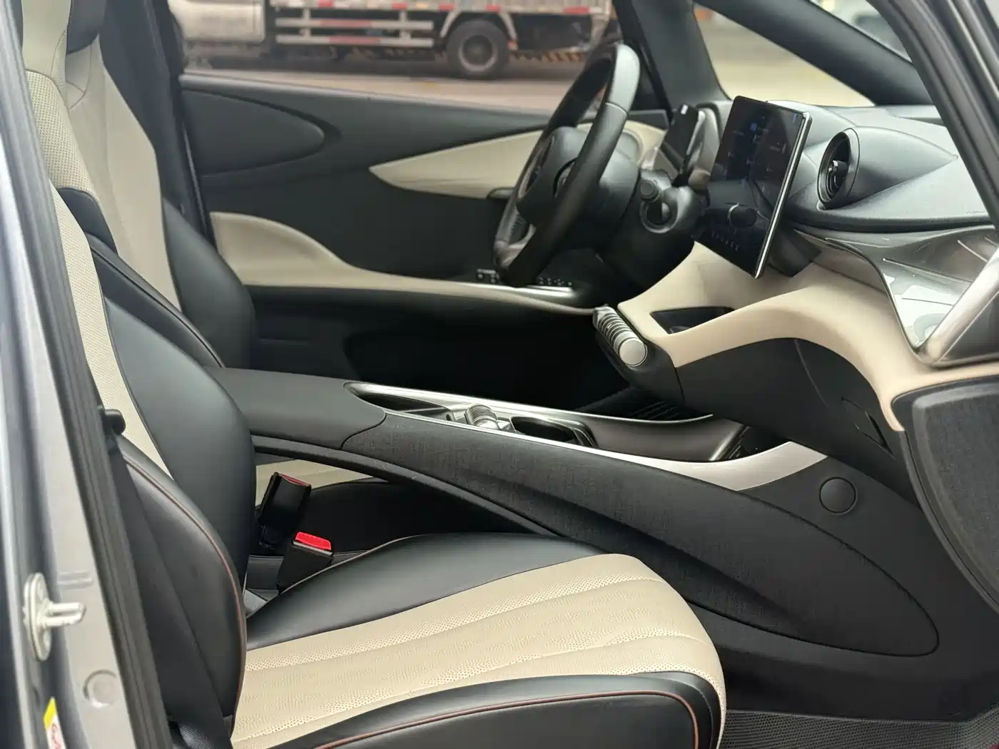 BYD Dolphin 2023 420km Fashion Edition фото 13